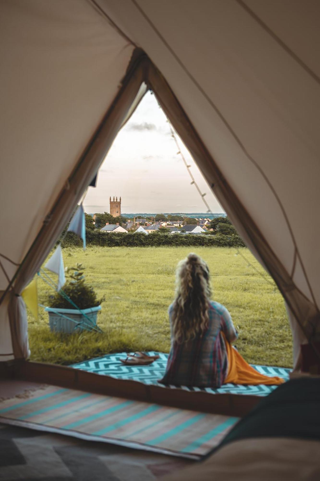 Trevena Cross Glamping & Camping هيلستون المظهر الخارجي الصورة