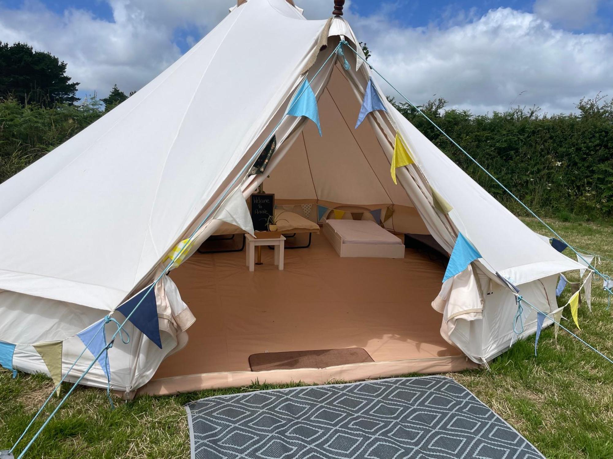 Trevena Cross Glamping & Camping هيلستون المظهر الخارجي الصورة